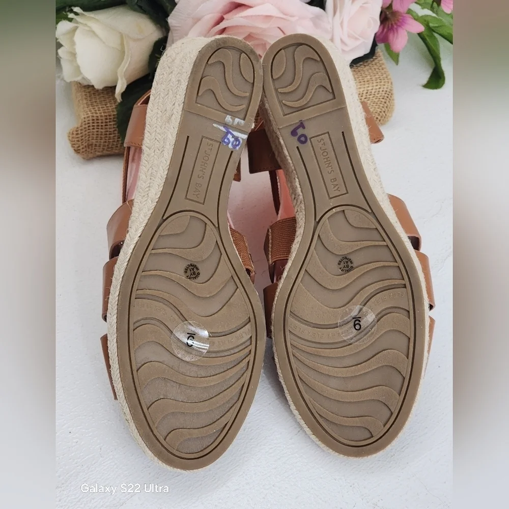 Elegant Tan Wedge Sandals